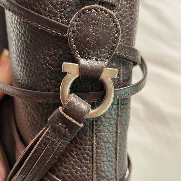 Gorgeous chocolate brown Ferragamo riding boots. - Picture 7 of 8